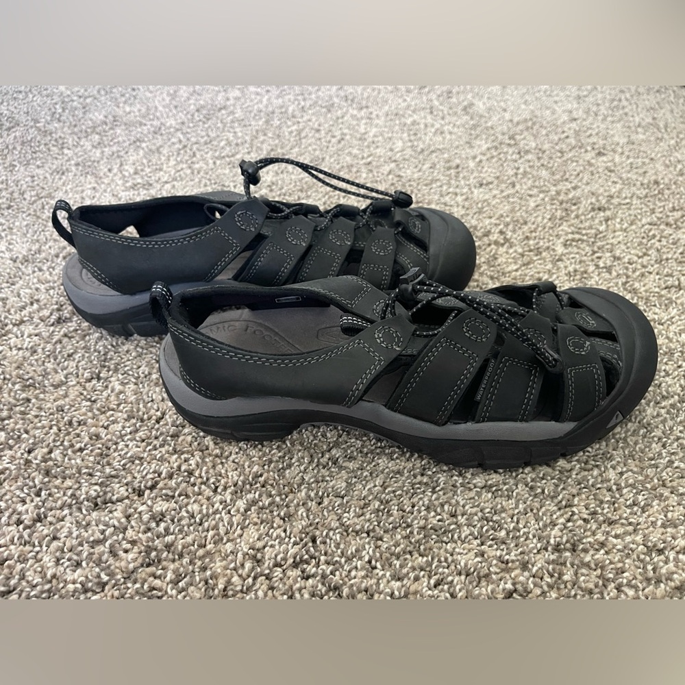 Men’s Keen Newport Water Hiking Sandals Shoes Black Size 11.5 - Picture 2 of 7